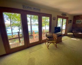 Lakeside Retreat Cottage
